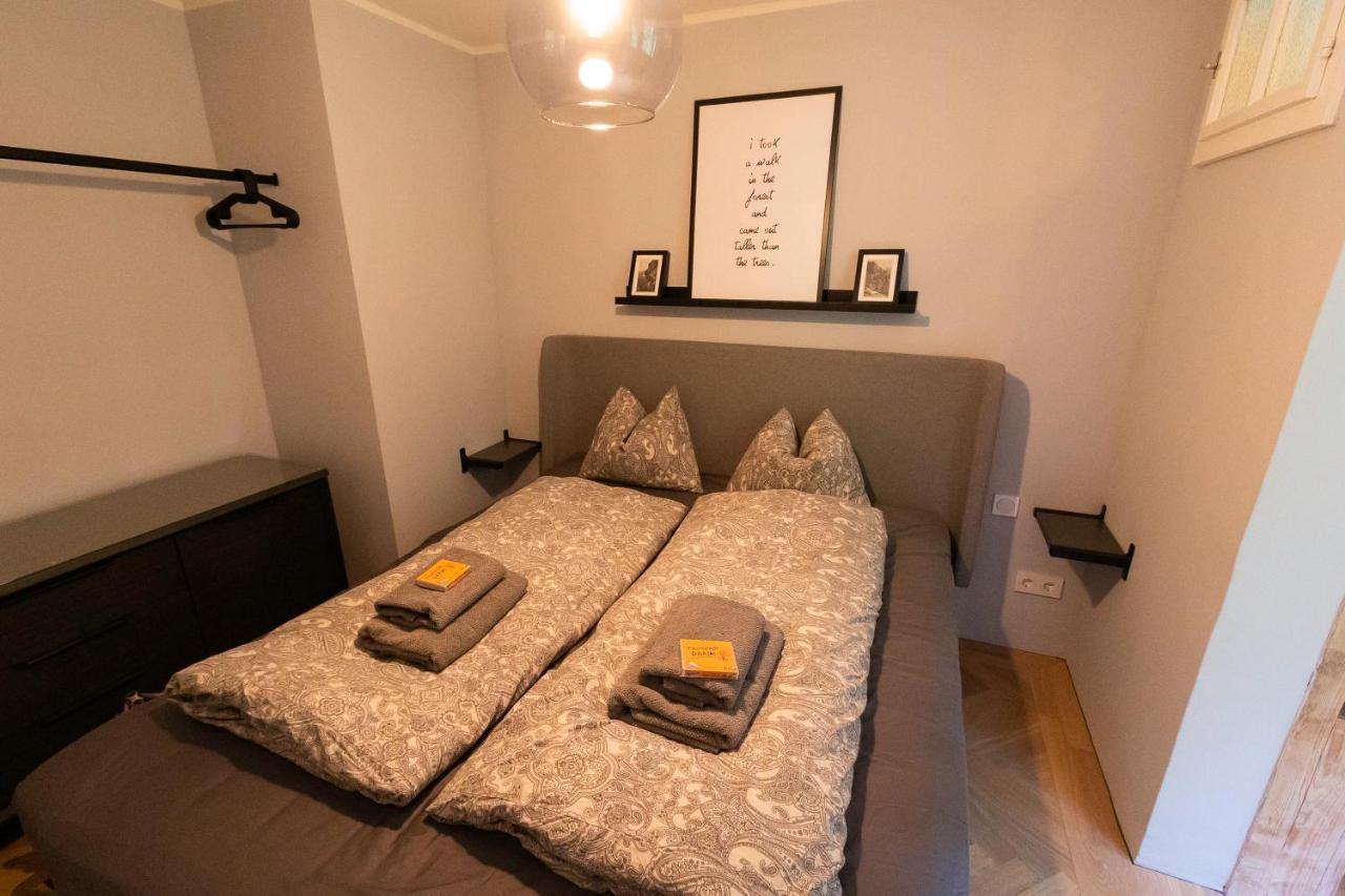 גרונאו אים אלמטל Apartment In Historischer Villa Mit Parkplatz מראה חיצוני תמונה