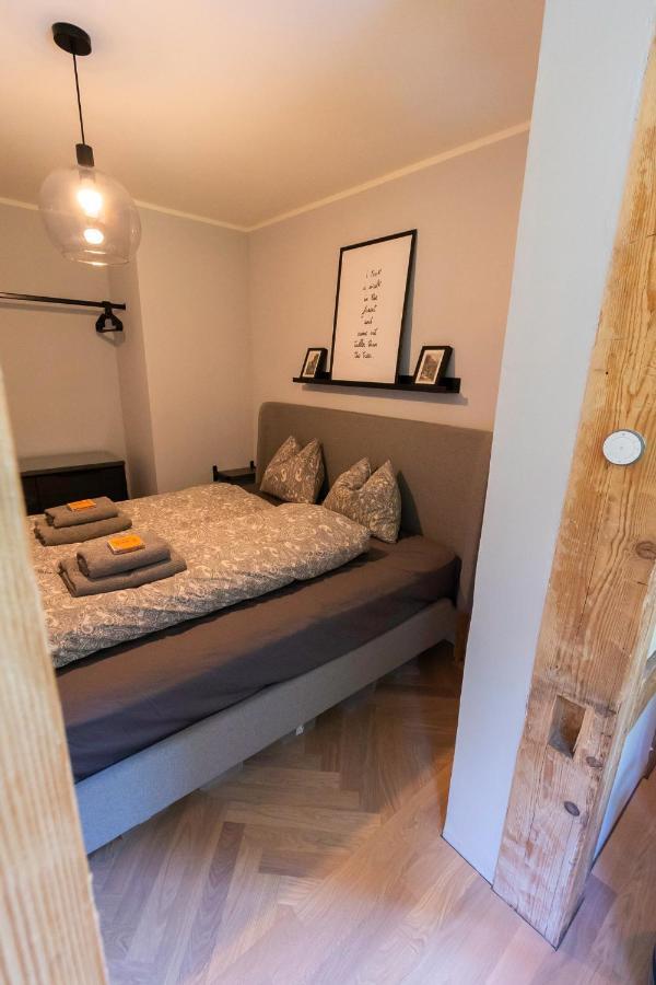 גרונאו אים אלמטל Apartment In Historischer Villa Mit Parkplatz מראה חיצוני תמונה