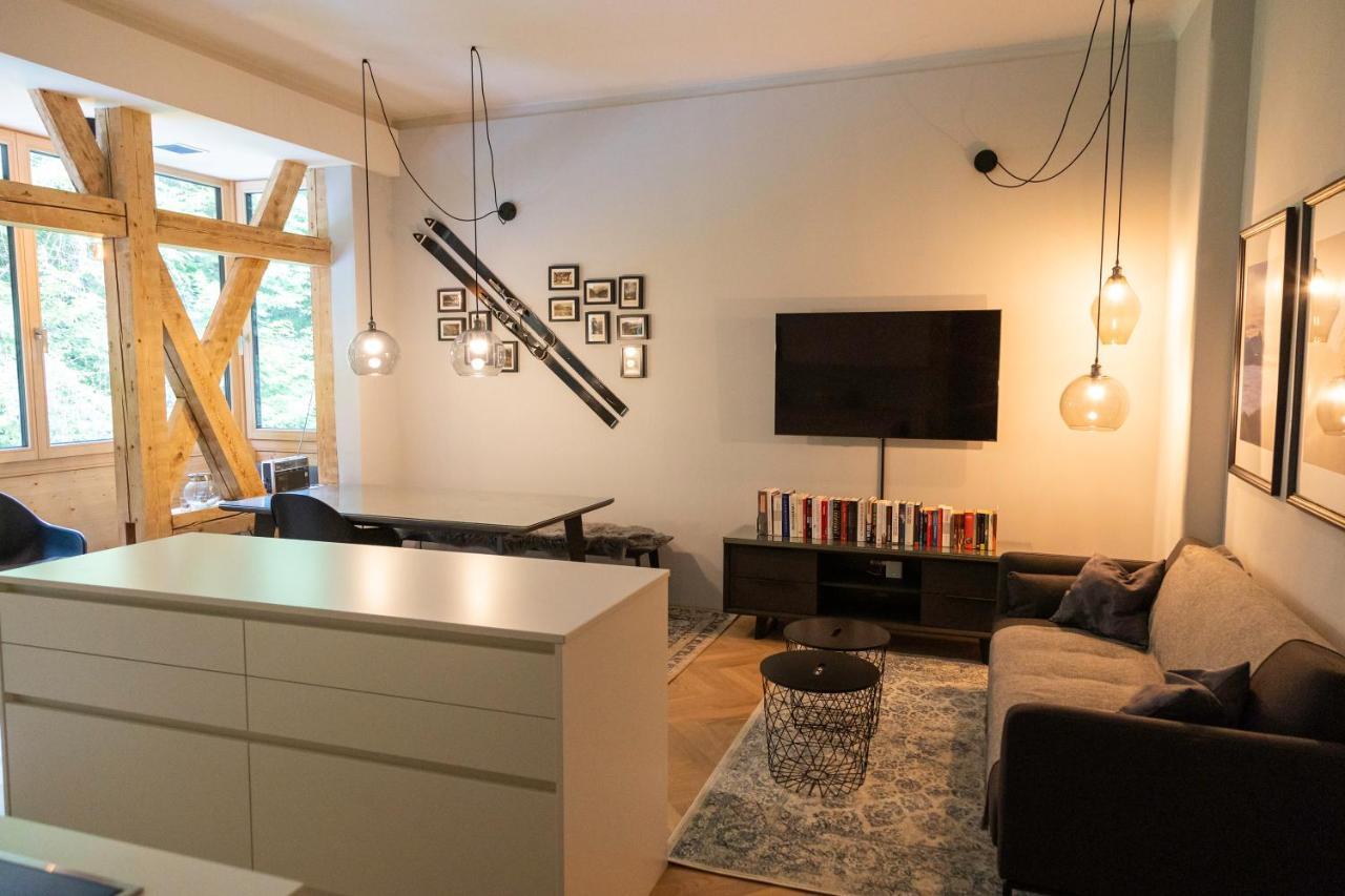 גרונאו אים אלמטל Apartment In Historischer Villa Mit Parkplatz מראה חיצוני תמונה